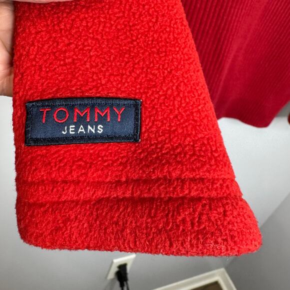 90s/Y2K Vintage Tommy Jeans Red Big Logo Fleece Sleeves Sweater Men's XL - Picture 8 of 9